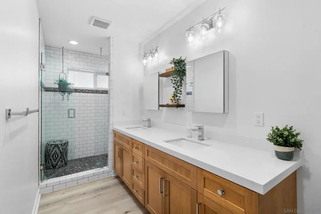 4865 39th Street, San Diego, California 92116 home-pic-20