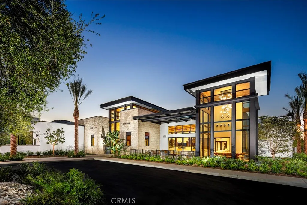 338 Plume Way, Montebello, California 90640 home-pic-2