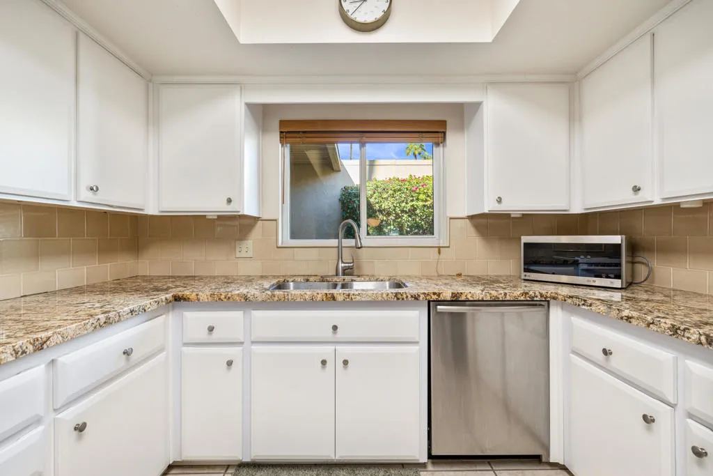 49787 Coachella Drive, La Quinta, California 92253 home-pic-26