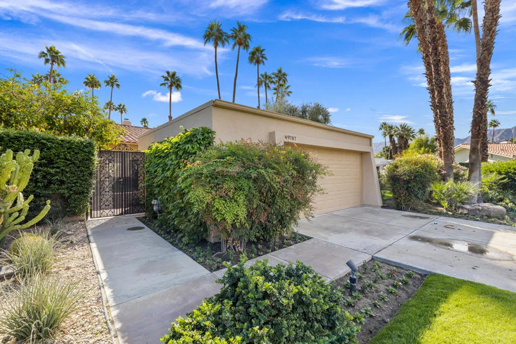 49787 Coachella Drive, La Quinta, California 92253 home-pic-19