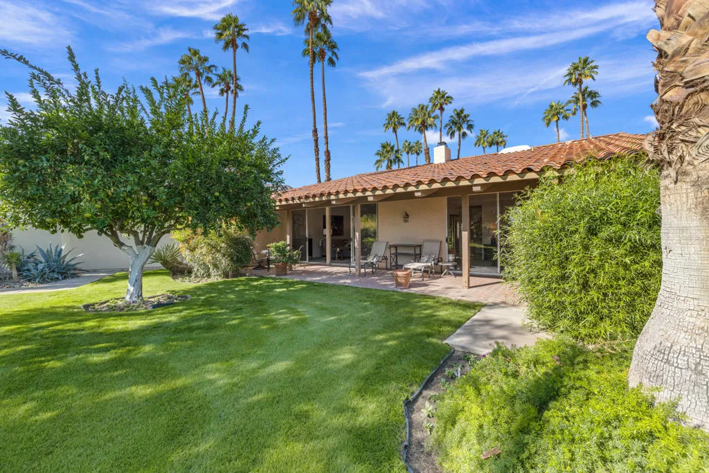 49787 Coachella Drive, La Quinta, California 92253 home-pic-18