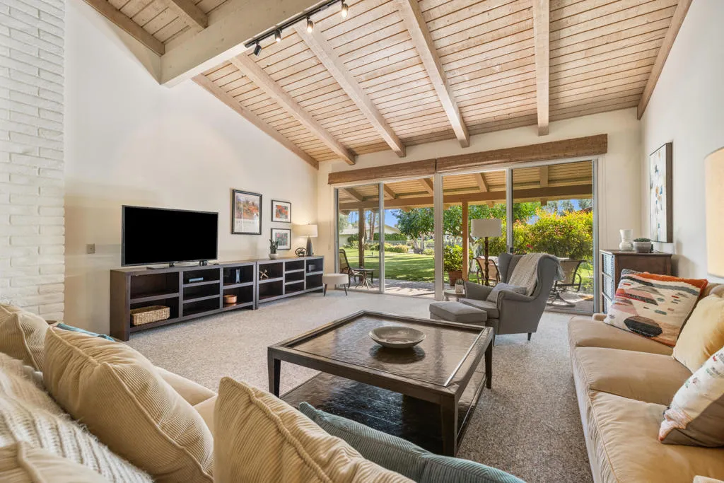 49787 Coachella Drive, La Quinta, California 92253 home-pic-5