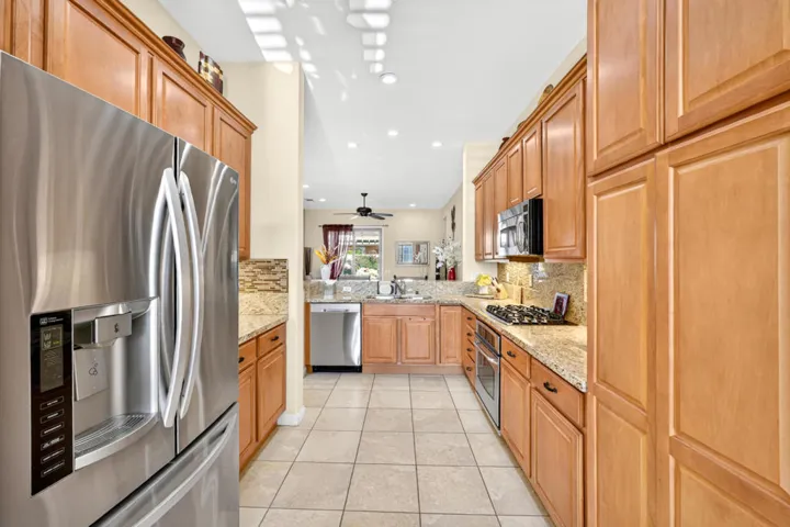 81924-avenida-bahia-014