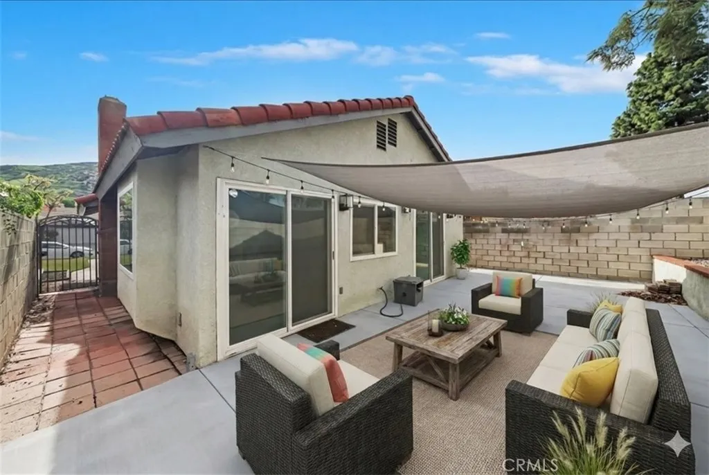 14502 Hillcrest Dr, Fontana, California 92337 home-pic-16