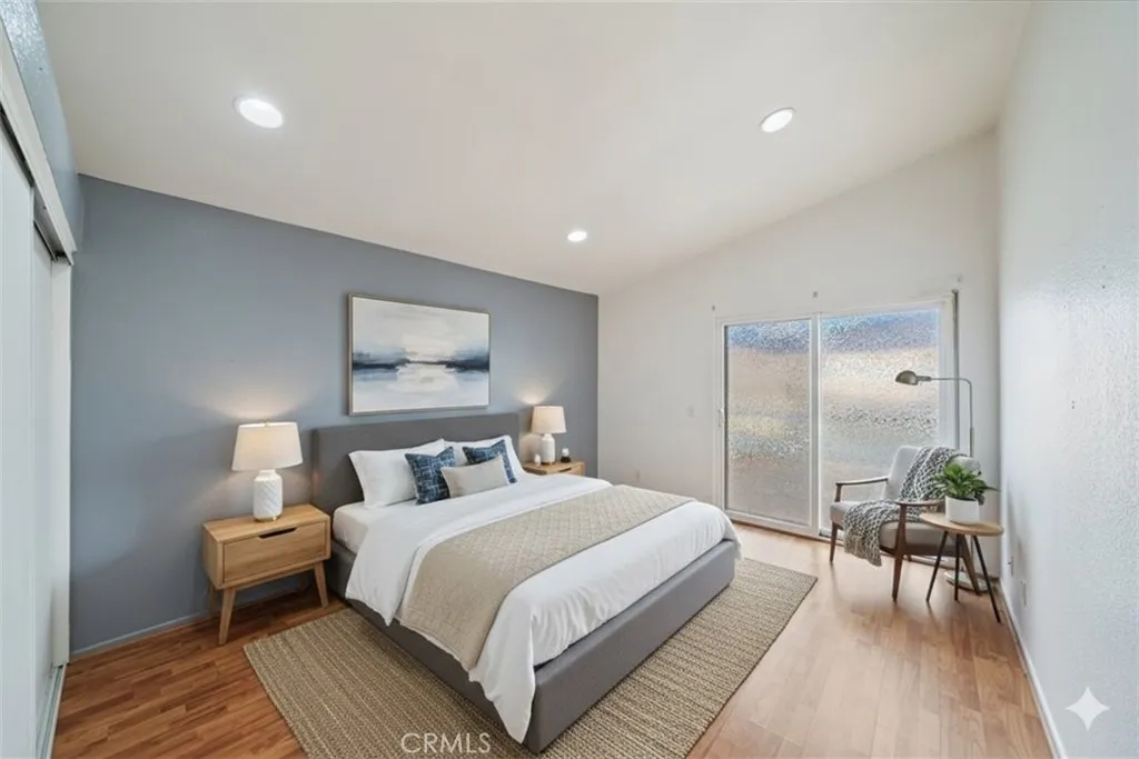 14502 Hillcrest Dr, Fontana, California 92337 home-pic-10