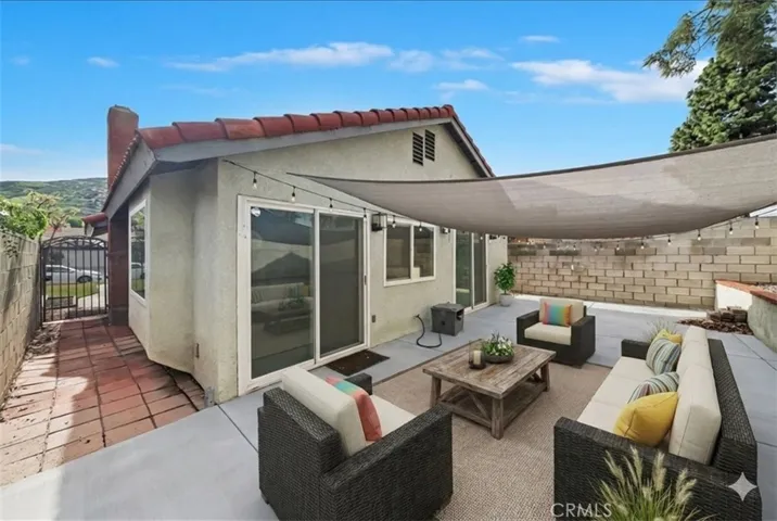 14502 Hillcrest Dr, Fontana, California 92337