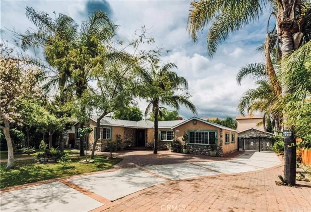 1617 261st Street, Harbor City, California 90710 home-pic-2