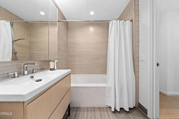 877 Francisco St #1506 (53 of 53)