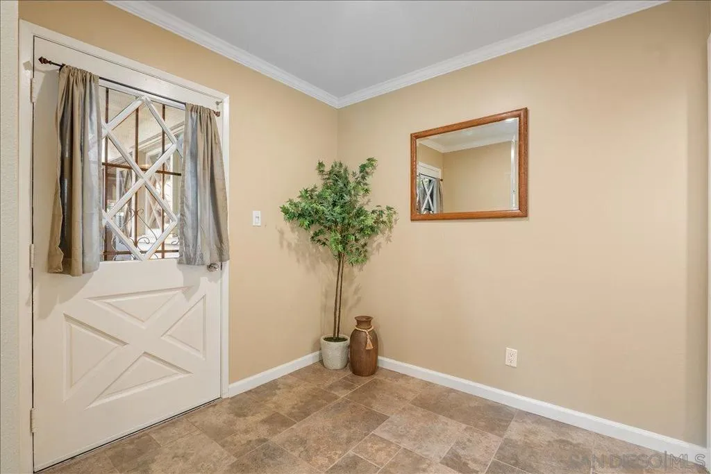 6927 Amherst St 8, San Diego, California 92115 home-pic-18