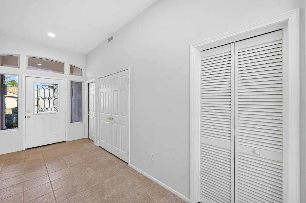 38781 Brandywine Avenue, Palm Desert, California 92211 home-pic-3