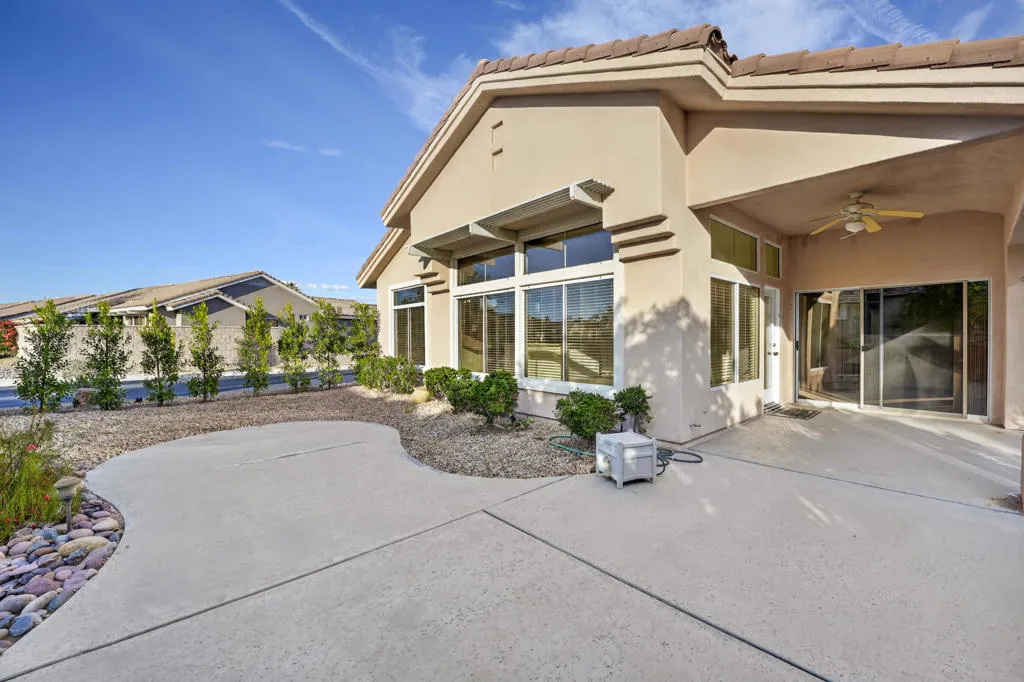 38781 Brandywine Avenue, Palm Desert, California 92211 home-pic-27