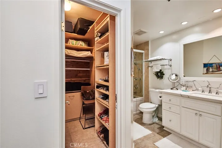 Walk In Closet