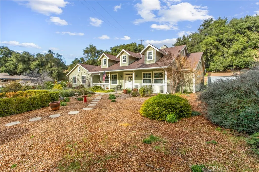 37240 Limekiln, Yucaipa, California 92399 home-pic-2