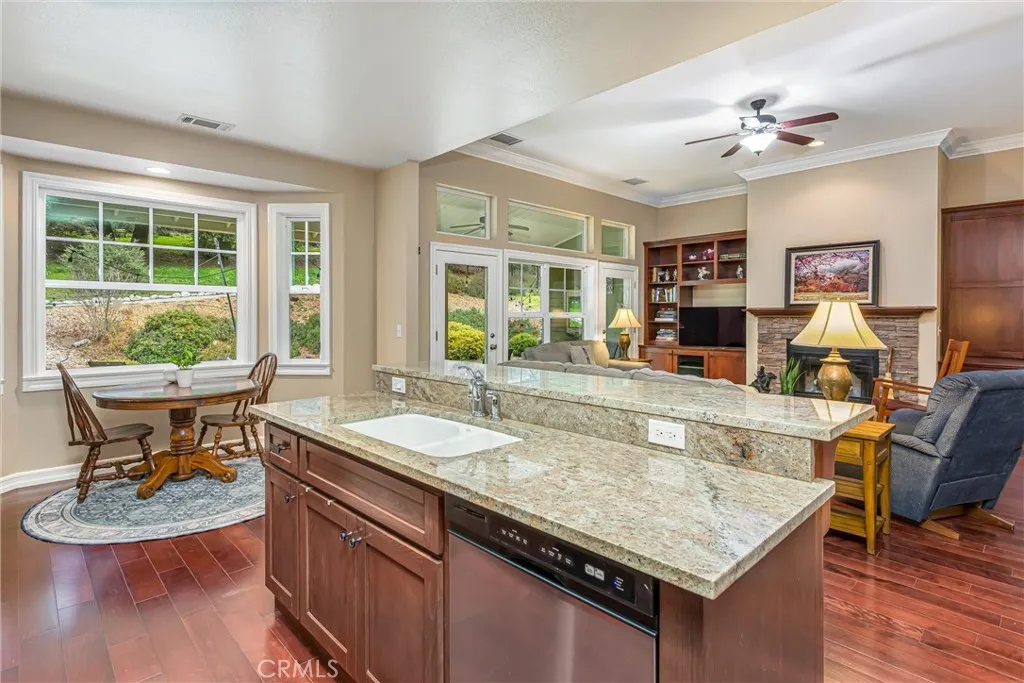 37240 Limekiln, Yucaipa, California 92399 home-pic-14