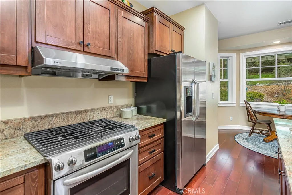 37240 Limekiln, Yucaipa, California 92399 home-pic-13