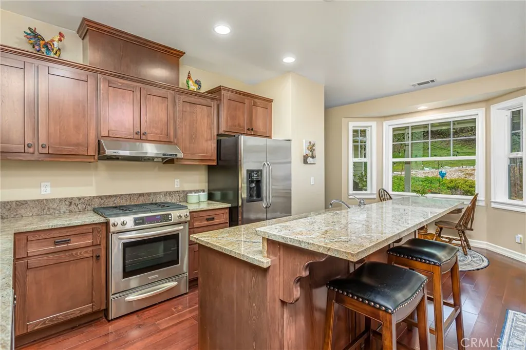 37240 Limekiln, Yucaipa, California 92399 home-pic-12