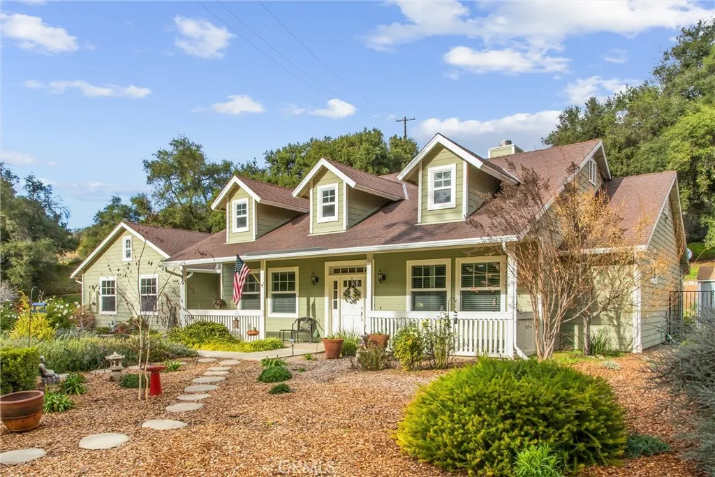 37240 Limekiln, Yucaipa, California 92399 home-pic-1