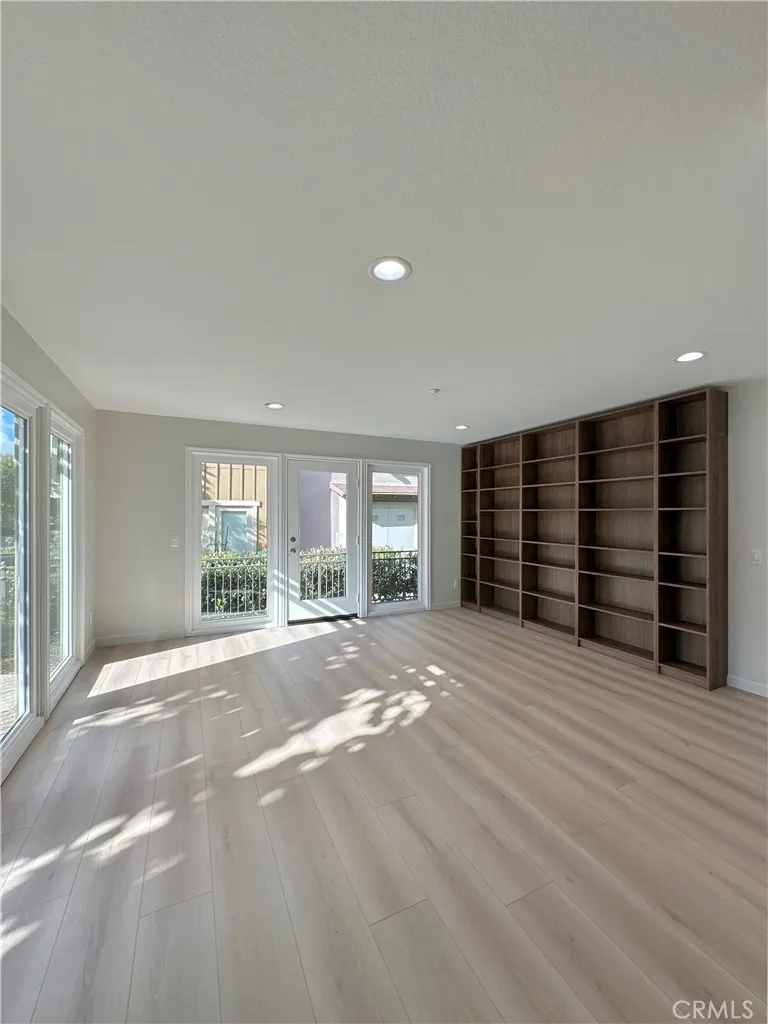 280 Tustin Field, Tustin, California 92782 home-pic-2