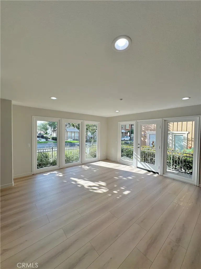 280 Tustin Field, Tustin, California 92782 home-pic-3
