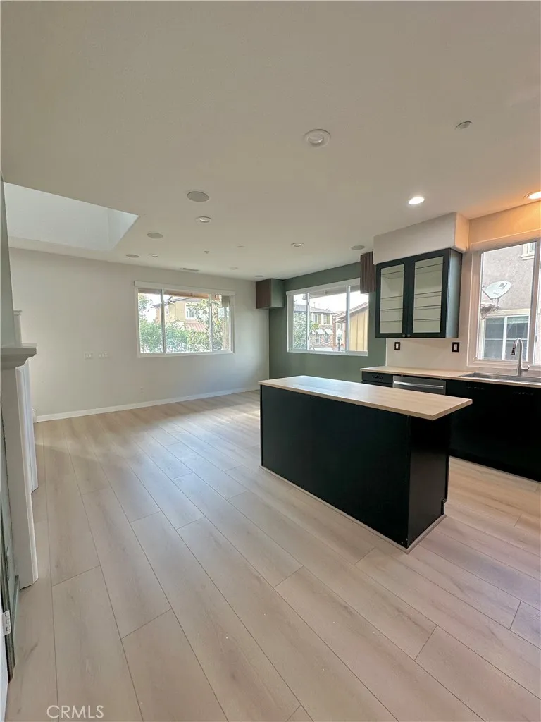 280 Tustin Field, Tustin, California 92782 home-pic-7