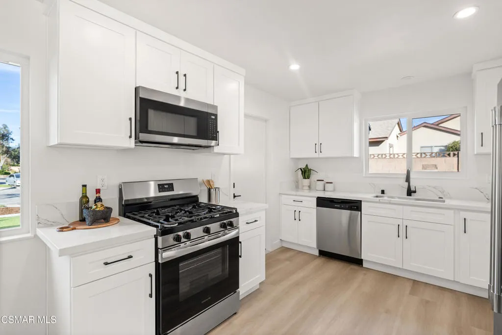 1442 Sorrel Street, Simi Valley, California 93065 home-pic-2