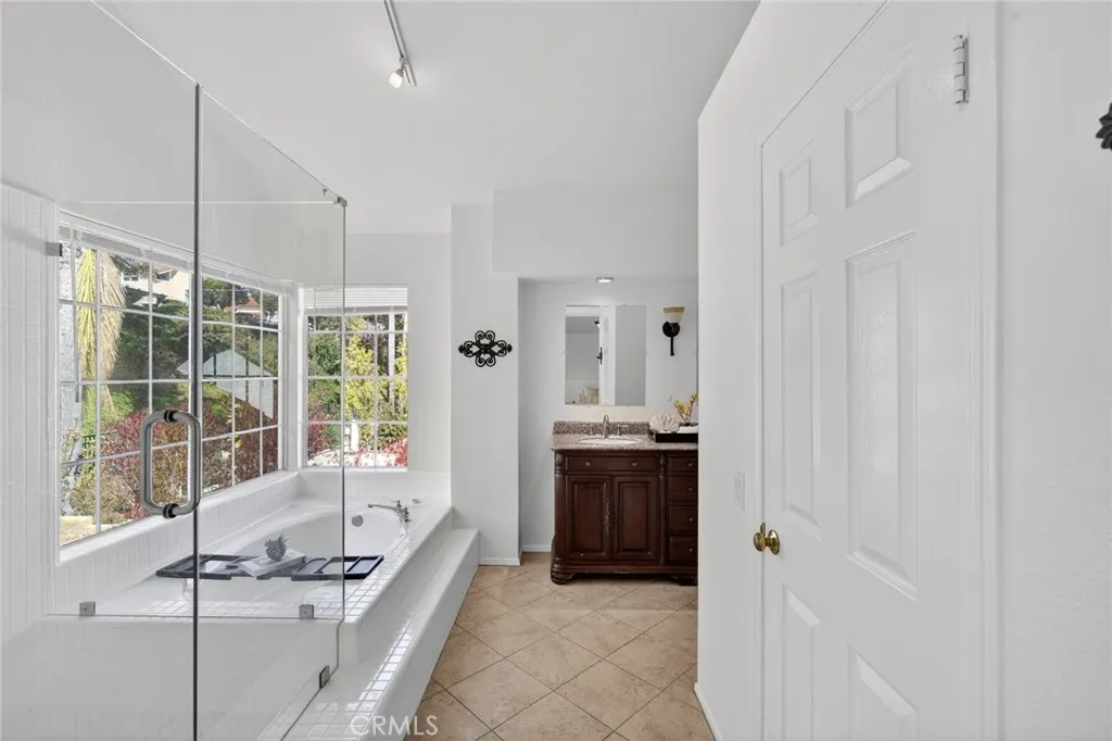 26511 Maside, Mission Viejo, California 92692 home-pic-53