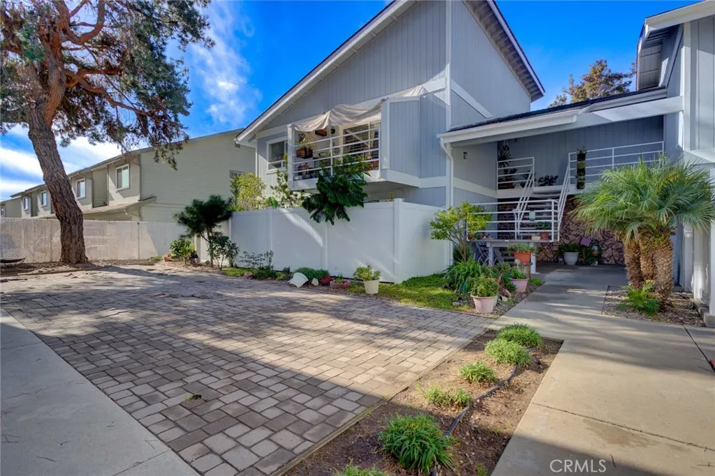1165 Maple E, Arroyo Grande, California 93420 home-pic-3