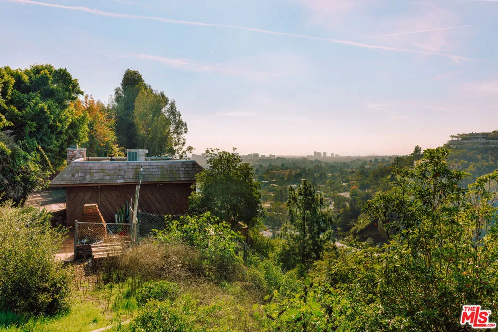 1355 Beverly Estates Drive, Beverly Hills, California 90210 home-pic-16