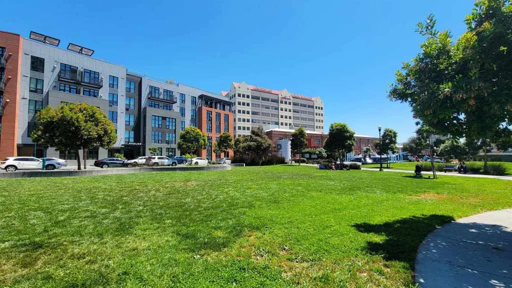 6363 Christie Ave 1915, Emeryville, California 94608 home-pic-40
