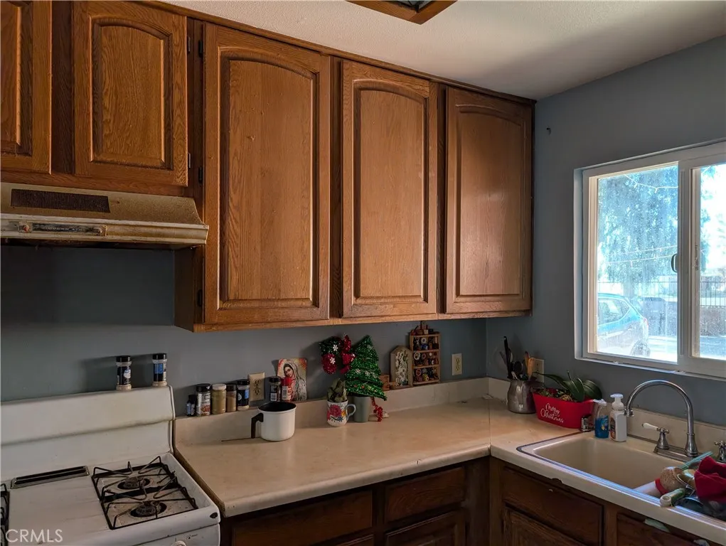 38202 Delacour Drive, Palmdale, California 93550 home-pic-8