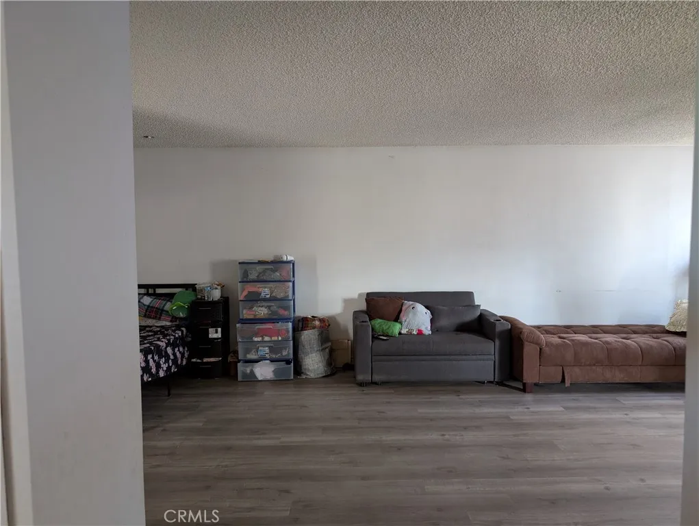 38202 Delacour Drive, Palmdale, California 93550 home-pic-9