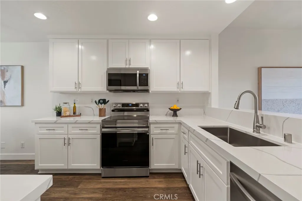 1652 Via Ocioso, San Marcos, California 92078 home-pic-9
