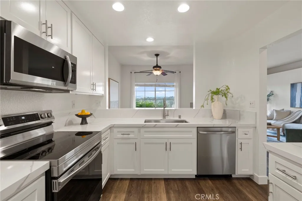 1652 Via Ocioso, San Marcos, California 92078 home-pic-8
