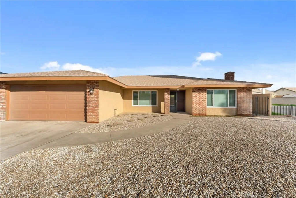 181 S Vernon, San Jacinto, California 92583 home-pic-1