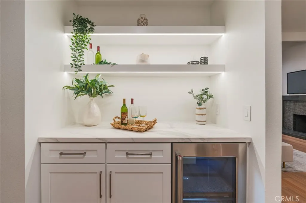 35 Beachcomber Drive, Corona Del Mar, California 92625 home-pic-20