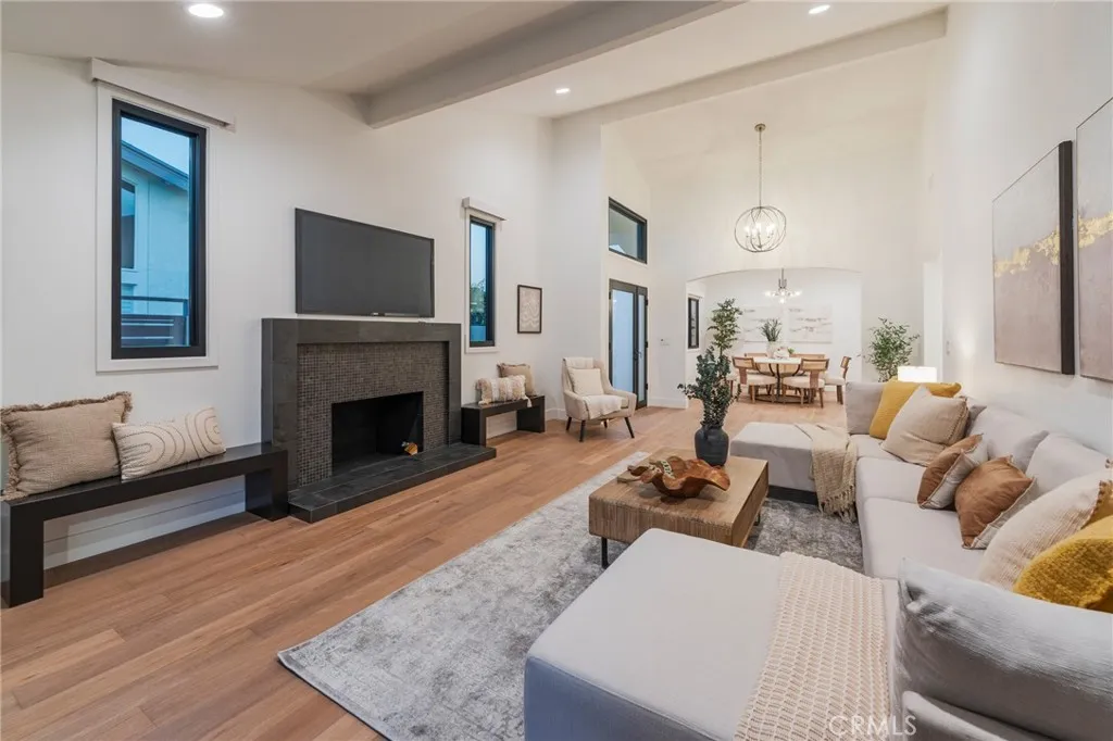 35 Beachcomber Drive, Corona Del Mar, California 92625 home-pic-9