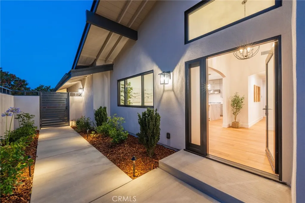 35 Beachcomber Drive, Corona Del Mar, California 92625 home-pic-6