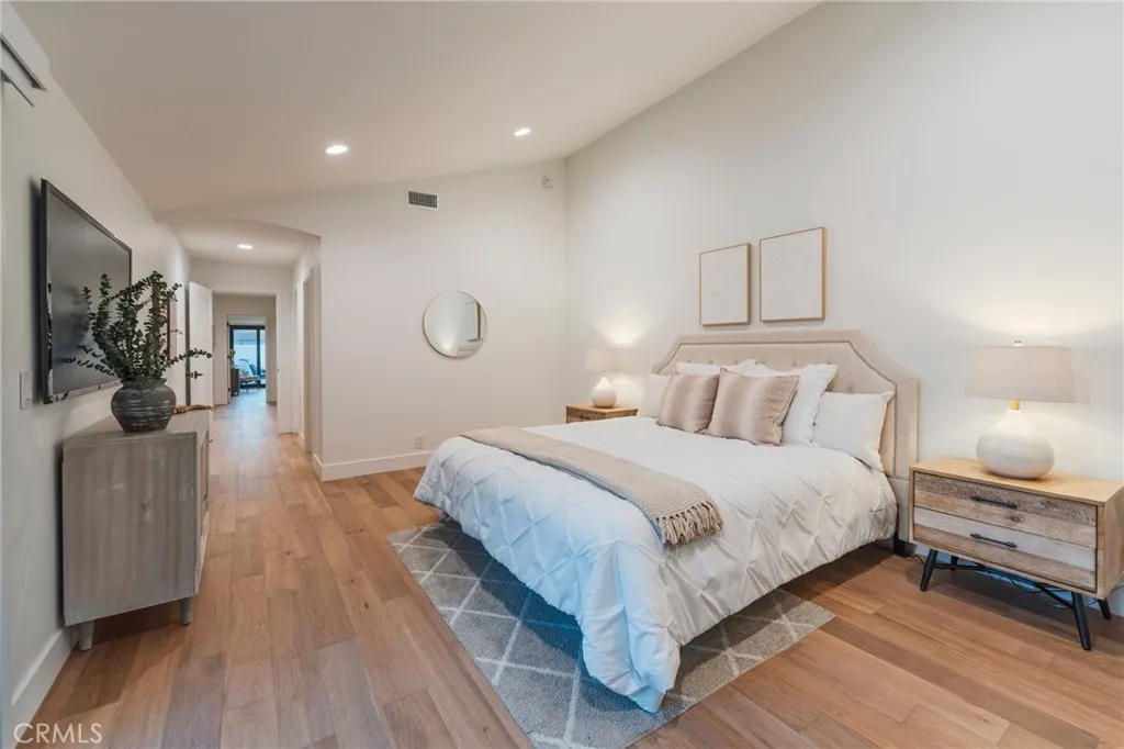 35 Beachcomber Drive, Corona Del Mar, California 92625 home-pic-22