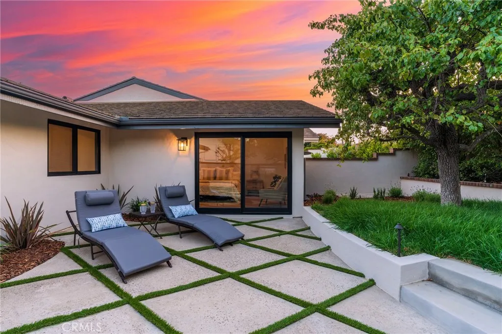 35 Beachcomber Drive, Corona Del Mar, California 92625 home-pic-36