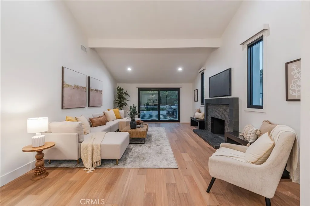 35 Beachcomber Drive, Corona Del Mar, California 92625 home-pic-8
