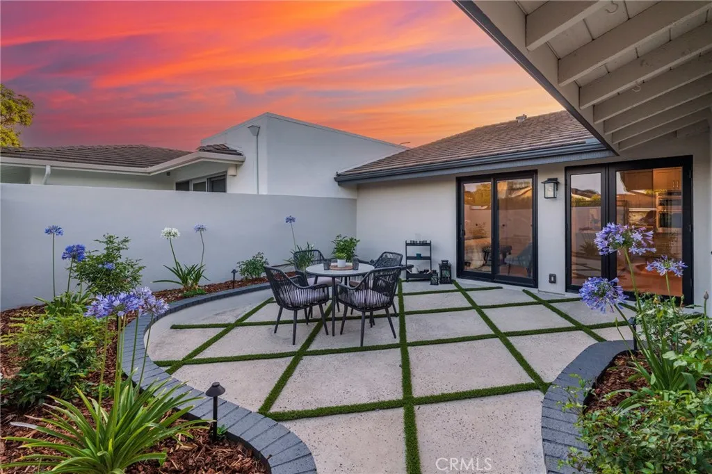 35 Beachcomber Drive, Corona Del Mar, California 92625 home-pic-40