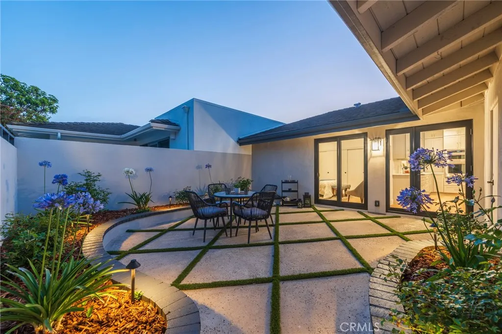 35 Beachcomber Drive, Corona Del Mar, California 92625 home-pic-42