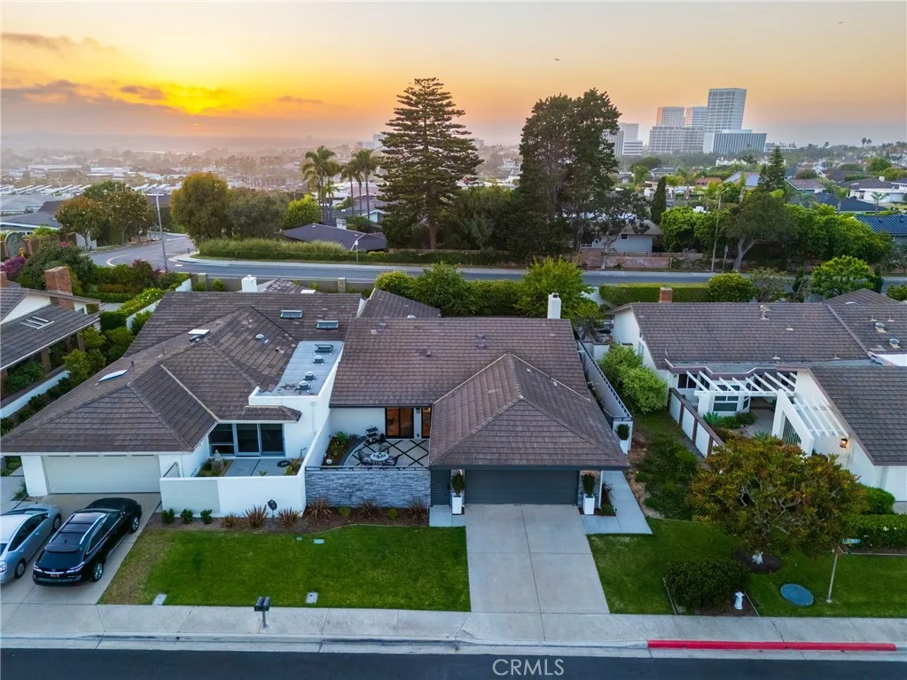 35 Beachcomber Drive, Corona Del Mar, California 92625 home-pic-43