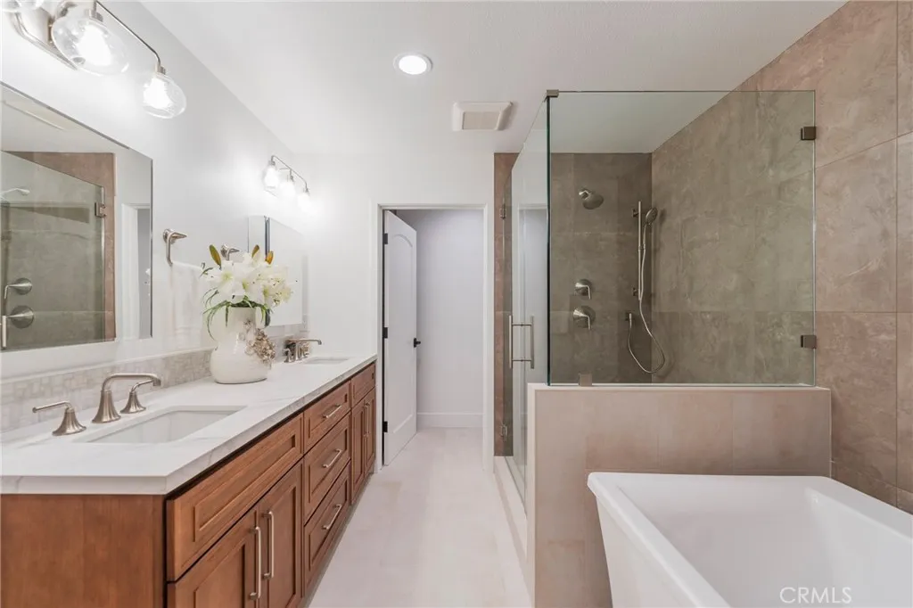 35 Beachcomber Drive, Corona Del Mar, California 92625 home-pic-26