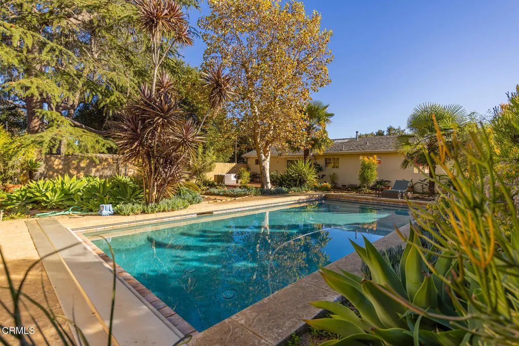 1227 Cruzero Street, Ojai, California 93023 home-pic-30