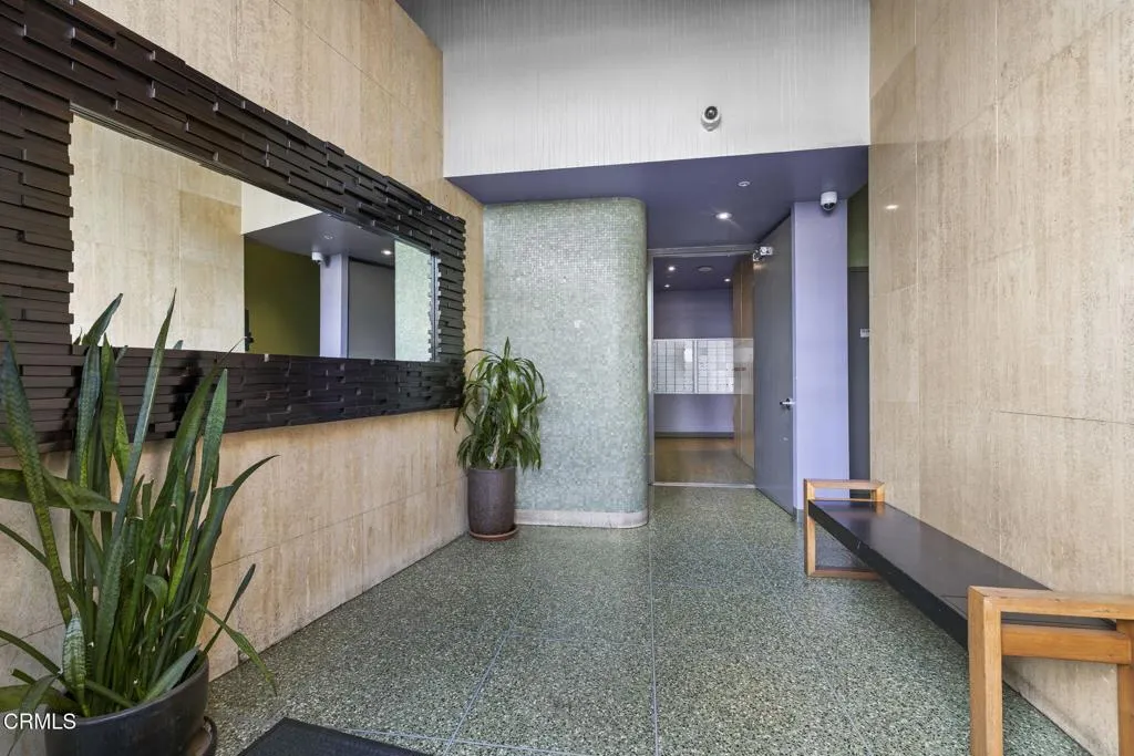 746 S Los Angeles Street 1001, Los Angeles, California 90014 home-pic-6