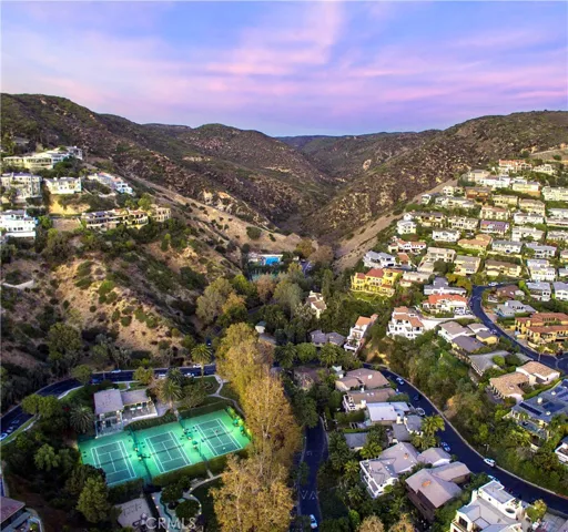 1131 Emerald Bay, Laguna Beach, California 92651