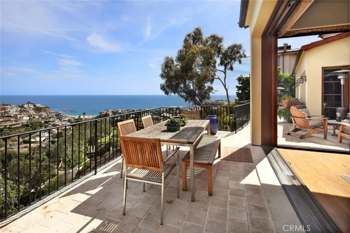 1131 Emerald Bay, Laguna Beach, California 92651