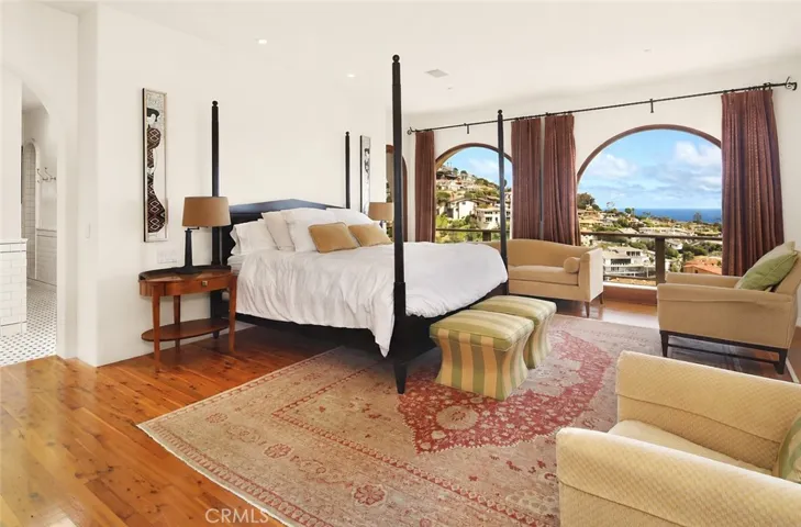 1131 Emerald Bay, Laguna Beach, California 92651