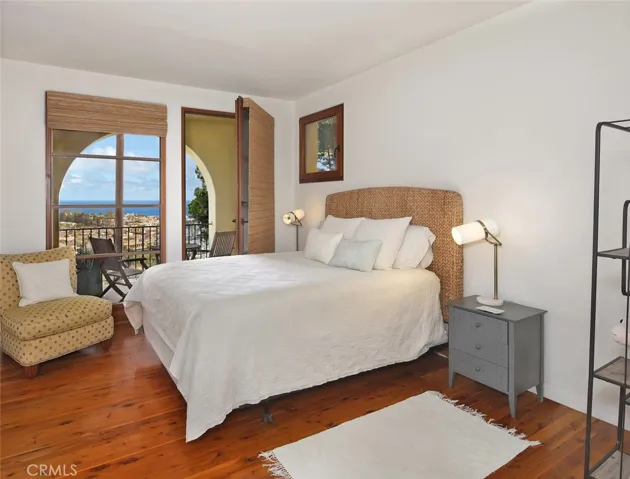 1131 Emerald Bay, Laguna Beach, California 92651